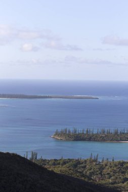 Ile des Pins 'in sahil manzarası
