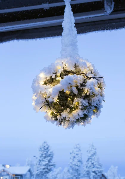 Vánoční světla a dekorace — Stock fotografie