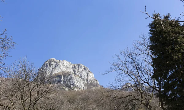 Utsikt över berget nära Canzo — Stockfoto