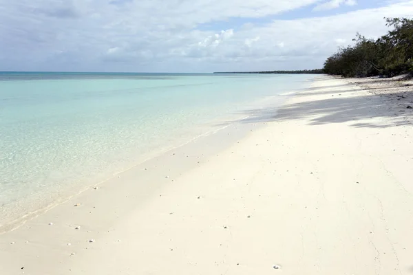 Fayaoue beach on the coast of Ouvea — Stock Photo, Image