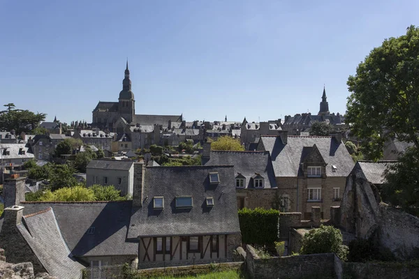 Bild av Dinan i Bretagne — Stockfoto