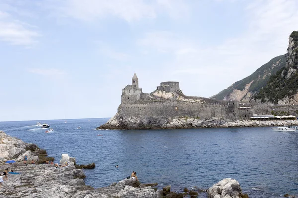Widok na Portovenere z wyspy Palmaria — Zdjęcie stockowe