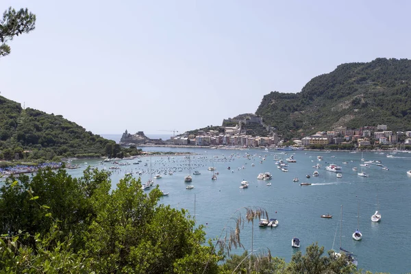 Blick auf Portovenere von der Insel Palmaria — Stockfoto