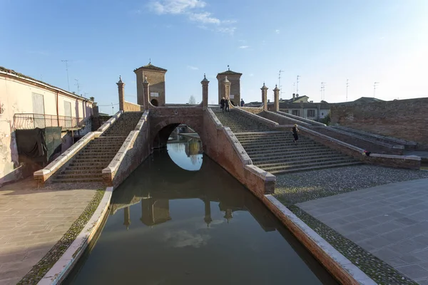 Comacchio Talya Aralık 2019 Comacchio Daki Trepponti Köprüsünün Manzarası — Stok fotoğraf