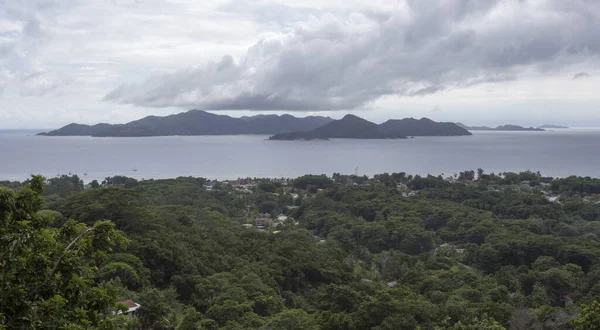 Vista Panorâmica Das Seychelles Dia Mau Humor — Fotografia de Stock