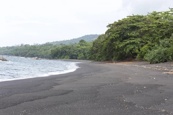 Ein Strand Aus Schwarzem Sand Tangkoko Indonesien — Stockfoto