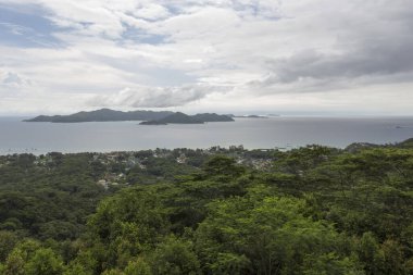 Huysuz bir günde Seyşel Adaları 'nın fotoğrafı.