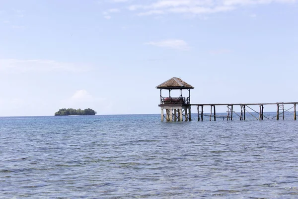 Kadidiri Indonesië Augustus 2017 Uitzicht Pier Van Kadidiri Paradijs Resort — Stockfoto