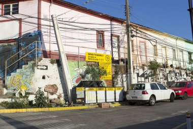 Valparaiso, Şili - 09 Ağustos 2019: Valparaiso 'da geri dönüşüm noktası