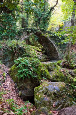 Yunanistan eski bir köprü