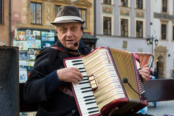 Man Plays His Accordion Old Town Warsaw Poland October 2017 — Stock Photo, Image