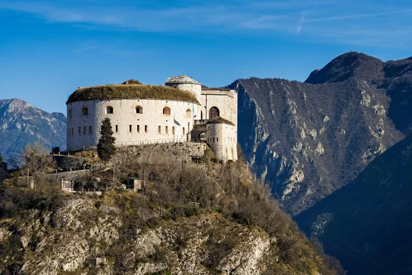 Vista Primeira Guerra Mundial Fortaleza Rivoli Wohlgemuth Perto Lago Garda — Fotografia de Stock