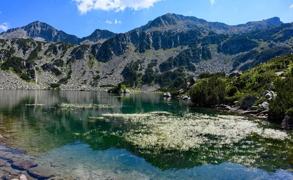 Landskap Med Sjö Och Bergskam Vid Pirin Nationalpark Bulgarien — Stockfoto