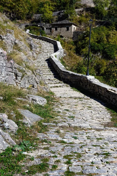Pavimento Pedra Cascalho Aldeia Tradicional Syrrako Nas Montanhas Tzoumerka Epiro — Fotografia de Stock