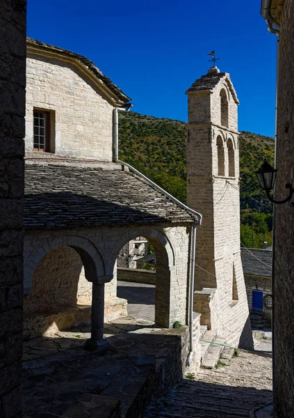 Часть Каменной Церкви Традиционной Деревне Сыррако Горах Цумерка Эпире Греция — стоковое фото