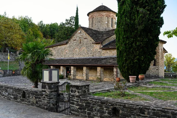 Veduta Della Chiesa Greco Ortodossa Dei Santi Apostoli Nel Villaggio — Foto Stock