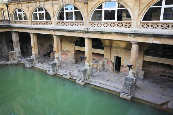 Roma Hamamı, İngiltere'de Bath UNESCO Dünya Miras Listesi biridir. Eylül