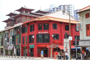 Chinatown, Singapur - 10 Nisan 2016. Çin Mahallesi, Singapur'da bulunan eski binalar. Singapur Chinatown dünyaca ünlü bir pazarlık alışveriş hedef.