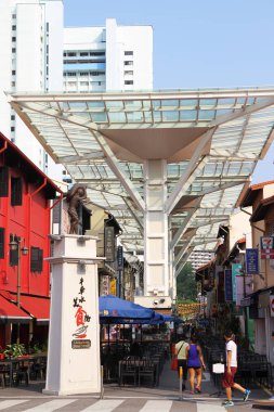 Chinatown, Singapur - 11 Nisan 2016. Çin Mahallesi, Singapur'da bulunan eski binalar. Singapur Chinatown dünyaca ünlü bir pazarlık alışveriş hedef.