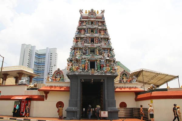 Sri Mariamman Hindu tapınağı, Singapur: Nisan 10,2016 Sri — Stok fotoğraf