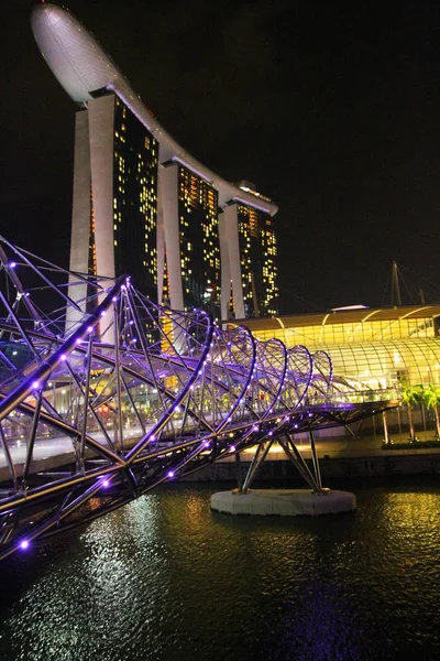 Puente Helix Con Marina Bay Sands Segundo Plano Singapur —  Fotos de Stock