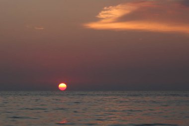 Arka plan için deniz günbatımı