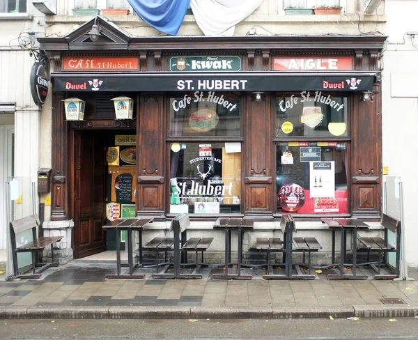 Tradycyjny pub belgijski — Zdjęcie stockowe