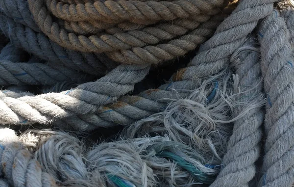 航海の白いロープ — ストック写真