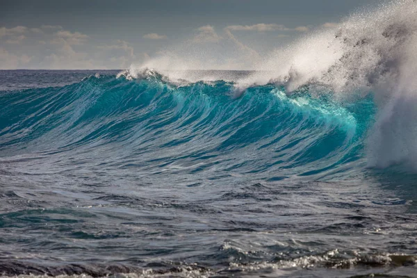 Opspattend water van de Oceaan — Stockfoto