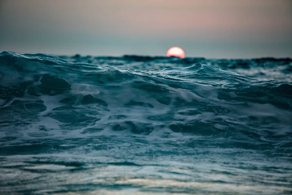 海浪。粗糙海面水 — 图库照片