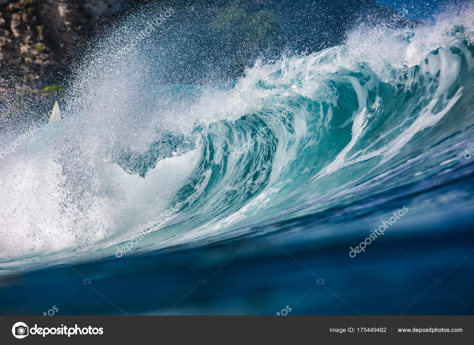 波写真素材 ロイヤリティフリー波画像 Depositphotos 波写真素材 ロイヤリティフリー波画像 Depositphotos