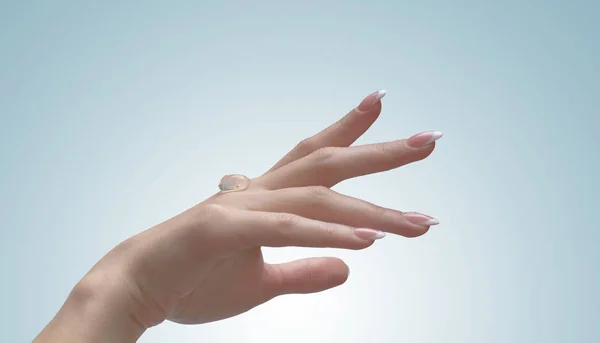 Gel Transparente Para Aplicar Una Mano Femenina — Foto de Stock