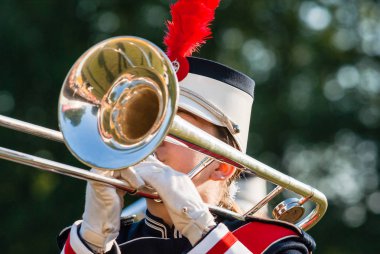 Çeşitli aletler ve windband bir müzik grubu ayrıntıları