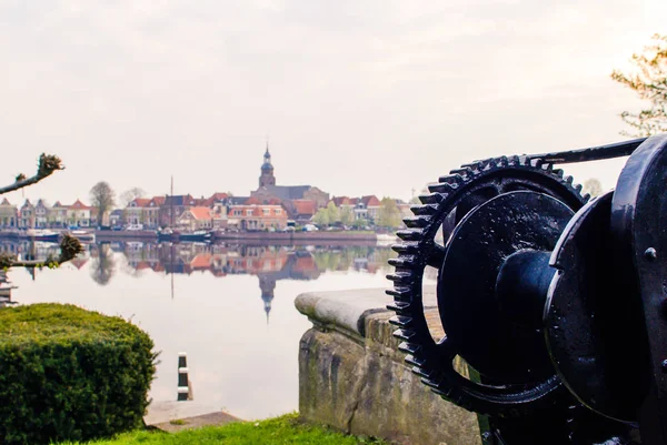 Con vistas al histórico puerto de blokzijl , —  Fotos de Stock