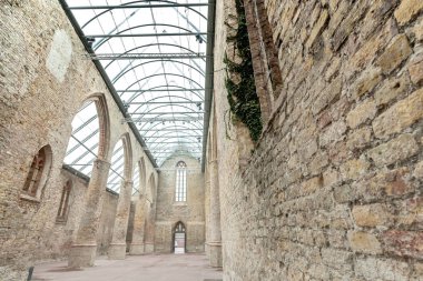 Kilise Mimarlık altında inşa cam çatılı. 