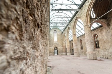 Kilise Mimarlık altında inşa cam çatılı. 