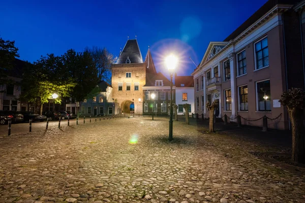Noční fotky na historické město v Holandsku — Stock fotografie