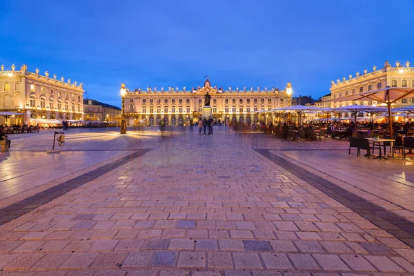 Nancy gece inanılmaz güzel ve etkileyici yerde