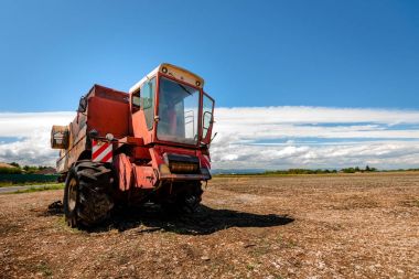 Tahıl işleme için kaza ve yanık traktör