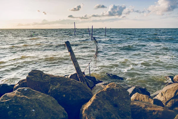 Kép egy tibu vagy halászháló az Ijsselmeer-tó, a n — Stock Fotó