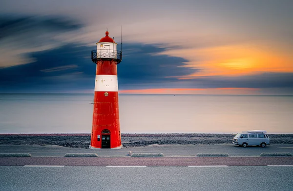 Piccolo Faro Epoca Lungo Diga Del Mare Westkapelle Zelanda Paesi — Foto Stock