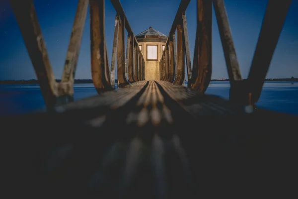Porto Storica Torre Luce Nautica Durante Tramonto Sotto Cielo Stellato — Foto Stock