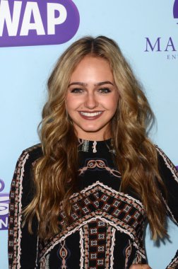 oyuncu Sophie Reynolds