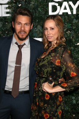 Scott Clifton, Nicole Lampson