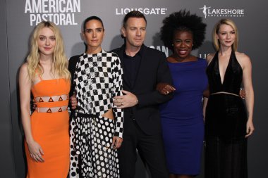 Dakota Fanning, Ewan Mcgregor, Jennifer Connelly, Uzo Aduba, Valorie köri