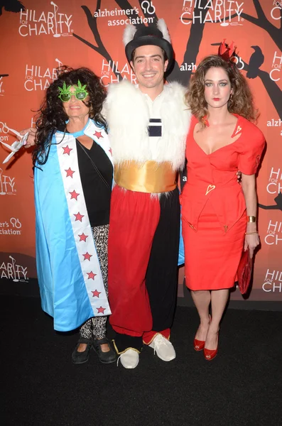 Ben Feldman con esposa y madre — Foto de Stock