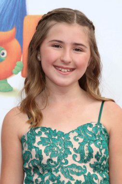 Aktris Hadley Belle Miller