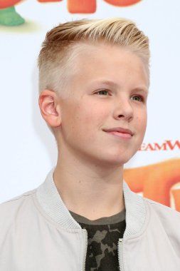 aktör Carson Lueders