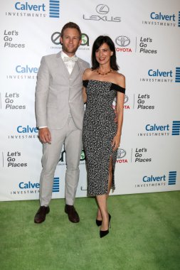 Konuk, Perrey Reeves