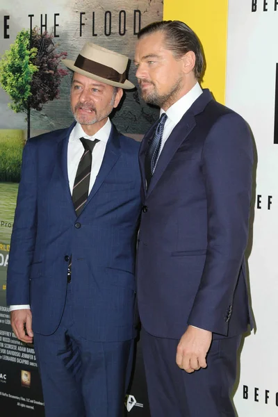 Fisher Stevens, Leo Dicaprio — Stock Photo, Image